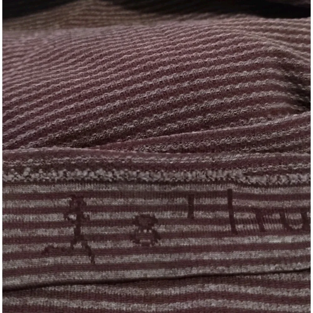 Lululemon Women's 8 Swiftly Tech Racerback Tank Top‎ Running Gym Striped
